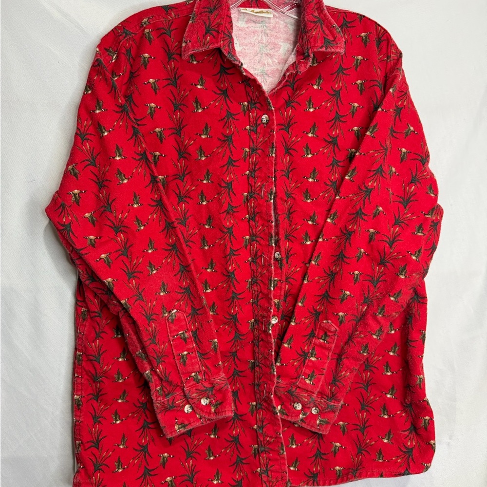 Cabela's “for women” Red Women's printed shirt size Large